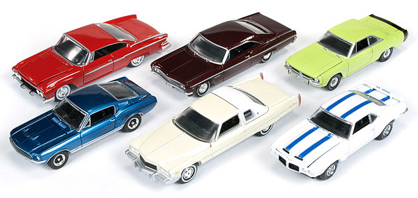 64002-A-CASE - Auto World 1 64 Diecast Detailed