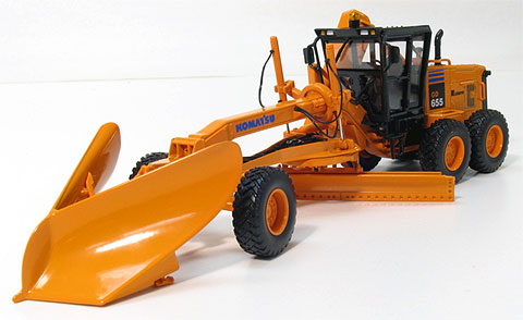 50-3082 - First Gear Komatsu GD 655 Motor Grader