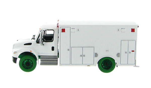 33041-SP - Greenlight 2013 International Durastar Ambulance Blank White