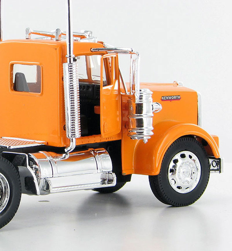 NewRay Toys Kenworth W900 Lowboy