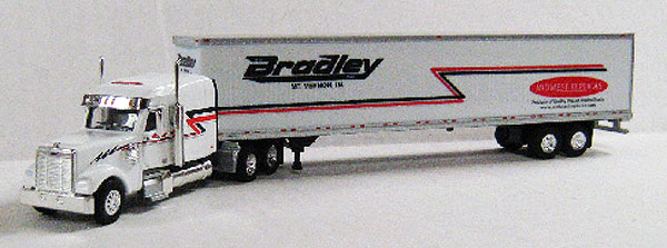 SPT3086 - Tonkin Replicas KJ Bradley Freightliner Coronado