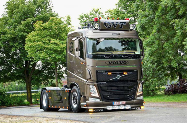 01-2241 - WSI GVT Volvo FH4 Sleeper Cab Cab