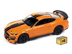 AWSP136-B-CASE - Auto World 2021 Ford Mustang Shelby GT500 Carbon Edition