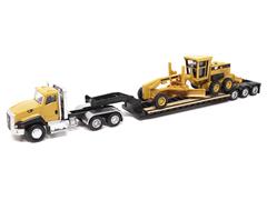 84414 - Diecast Masters Caterpillar CT660 Day Cab Tractor