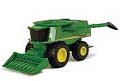 ERTL - 35652-CNP - John Deere Combine 