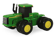 ERTL - 35774 - John Deere Tractor 