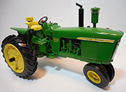 ERTL - 5638 - John Deere 4020 