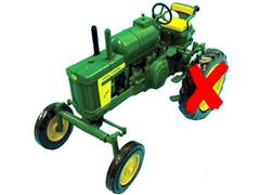 15904-X7 - ERTL Toys John Deere 620 Tractor LP High Crop