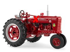 44269-X - ERTL Toys Farmall Super M Tractor