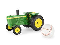 45899 - ERTL Toys John Deere 2640 Field of Dreams Tractor
