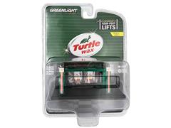 16180-C-SP - Greenlight Diecast Turtle Wax Four Post Lift SPECIAL GREEN