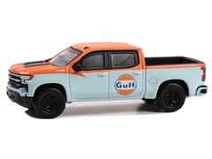 41145-F - Greenlight Diecast Gulf 2023 Chevrolet Silverado 1500 Z71 LT