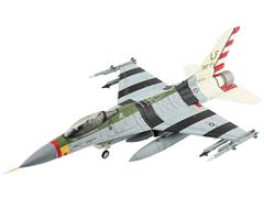 HA38013 - Hobby Master F 16C Fighting Falcon Passinate Patsy 310th
