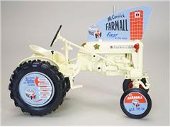 Spec-cast Farmall Demonstrator Cub Tractor