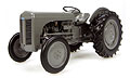 UNIVERSAL HOBBIES - 2690 - Massey Ferguson