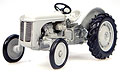 UNIVERSAL HOBBIES - 6001 - Ferguson TEA20 Tractor