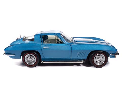 1967 Chevrolet Corvette Stingray in Light Metallic Blue - 1376