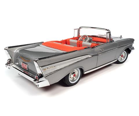 運*と様 1957 Chevrolet Bel Air ミニカー Auto World 1:18 - 1957 Chevrolet Bel Air Convertible