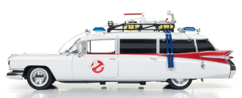 AUTO WORLD 1:21 GHOSTBUSTERS ECTO-1 IN STOCK 