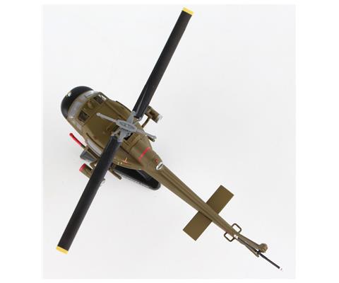 UH-1C US Army Huey Gunship - 1ST Cavalry Division - PS5601