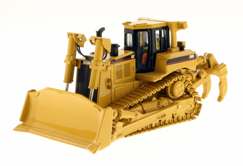 85099 - Diecast Masters Caterpillar D8R Series II Track Type Dozer_Tractor