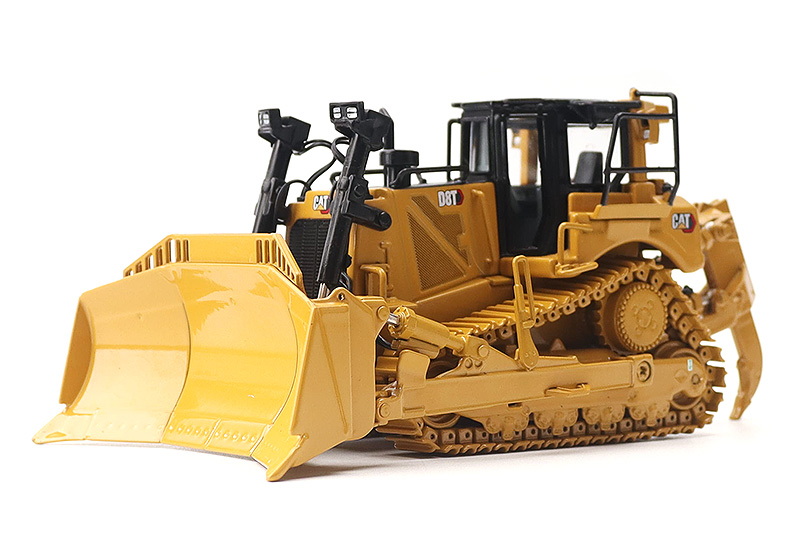 Diecast Masters 85566 Cat D8T Caterpillar with 8U Sign New Original Package 