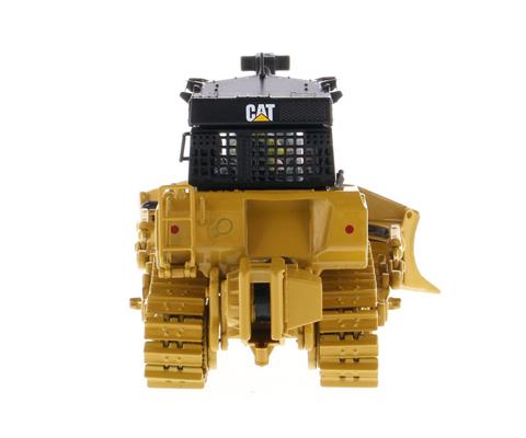 Diecast Masters Caterpillar D7E Track Type Tractor - 85555 Diecast Masters Caterpillar D7E Track Type Tractor - 85555