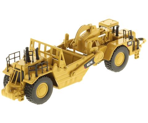ミニカー DM 1/50 CAT 657G WHEEL TRACTOR-SCRAPER Amazon.com: Caterpillar 657G Wheel Tractor Scraper Model Vehicle