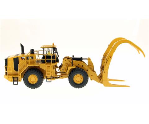 出産祝いなども豊富 Diecast Masters Caterpillar 988K Wheel Loader - 85917 ミニカー