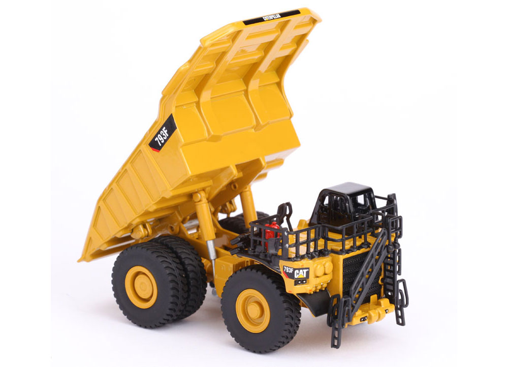 Diecast Masters Caterpillar 793F Mining Truck High Line Series