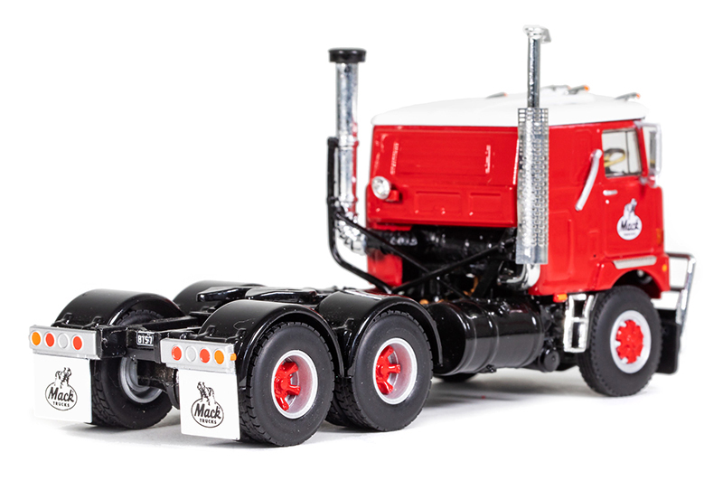 Drake Z01501 MACK F700 6x4 Prime Mover Light Blue McAleese Style Scale 1:50 Drake Z01501 MACK F700 6x4 Prime Mover Light Blue McAleese Style Scale 1:50