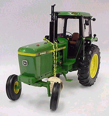 15077 - ERTL Toys John Deere 4440 Wf Precision Tractor 17