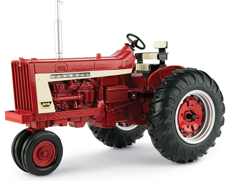 Case IH Farmall 806 w/ Clamshell Fenders Prestige Collection 1/16 Die-Cast Toy 