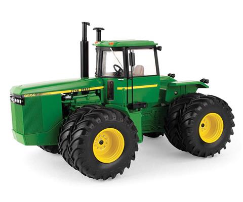 John Deere 8850 Tractor