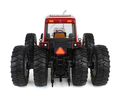 ERTL Toys International 7688 Super - 44396 ERTL Toys International 7688 Super - 44396