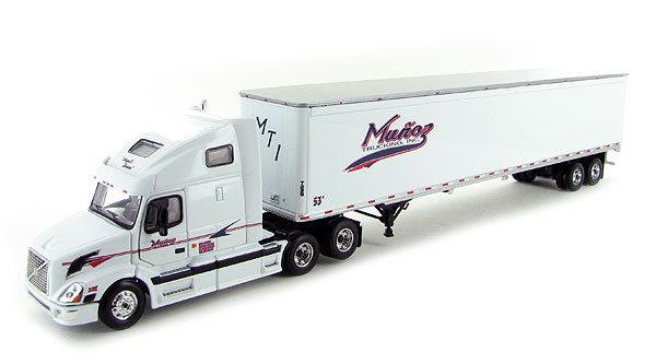 60-0218 - First Gear Replicas Munoz Trucking Angels Dream Volvo 670