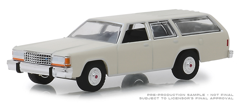 Greenlight 1:64 Ford LTD Crown Victoria Wagon White No Box