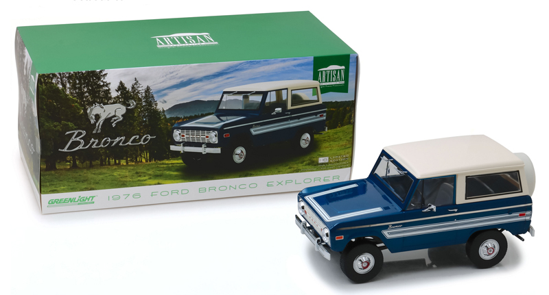 1:64 Greenlight 1967 Ford Bronco Explorer Two Tone Blue & White RARE 