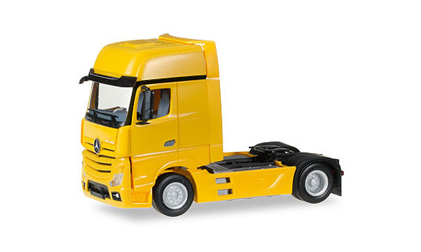 Herpa Mercedes-Benz Actros Gigaspace 2011 PC 