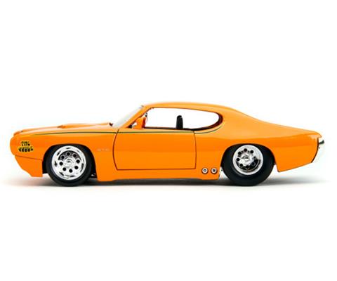 JADA 1/24 COLLECTOR'S CLUB ORANGE 1969 PONTIAC GTO JUDGE