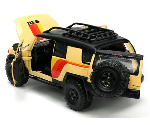 938 - Toyota FJ Cruiser with Extra Wheels - Just Trucks - 33028
