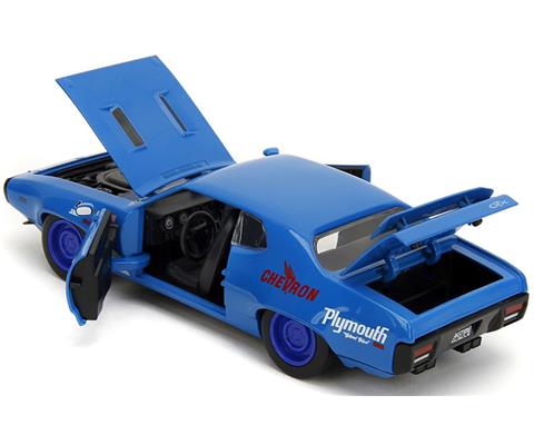 34 - 1972 Plymouth GTX in Glossy Blue - 35218