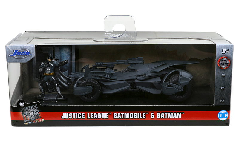 Batman Justice League and figure 1-32 Scale New in Box Jada 31706 