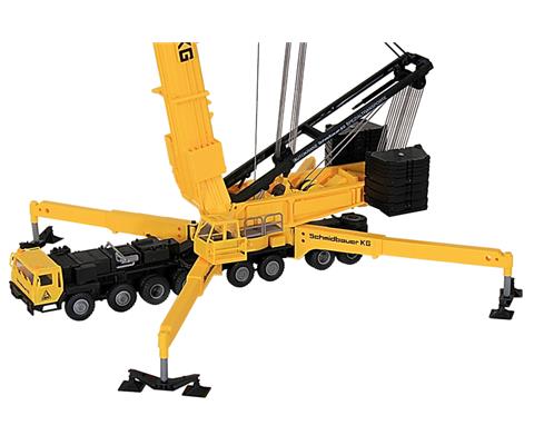 Liebherr LTM 1800 Heavy-Duty Mobile Telescoping Crane with Swing