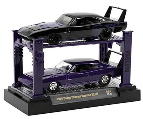 M2 '68 ダッジ COE & '69 ダッジ チャージャー デイトナ Amazon.com: 1969 Charger Daytona HEMI #40 Red with Graphics