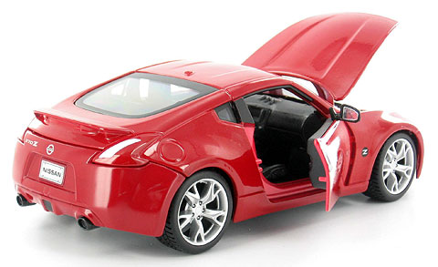 Maisto 2009 Nissan 370Z Diecast Model Car Special Edition Red 1:24
