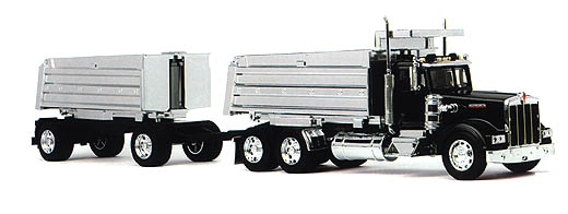 Kenworth W900 Dump Truck Semi Tractor Trailer Diecast Plastic 1:32 Newray 13733 
