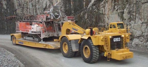 Cat Caterpillar 1:50 scale Cat 784C Tractor With Towhaul Lowboy Trailer 55220