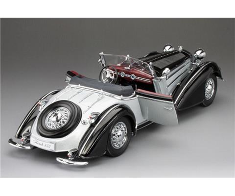 1939 Horch 855 Roadster in Black and Silver - SS-2410