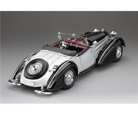 1939 Horch 855 Roadster in Black and Silver - SS-2410